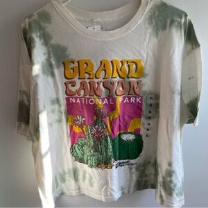BNWT National Parks Grand Canyon
Bad Bunny Tee